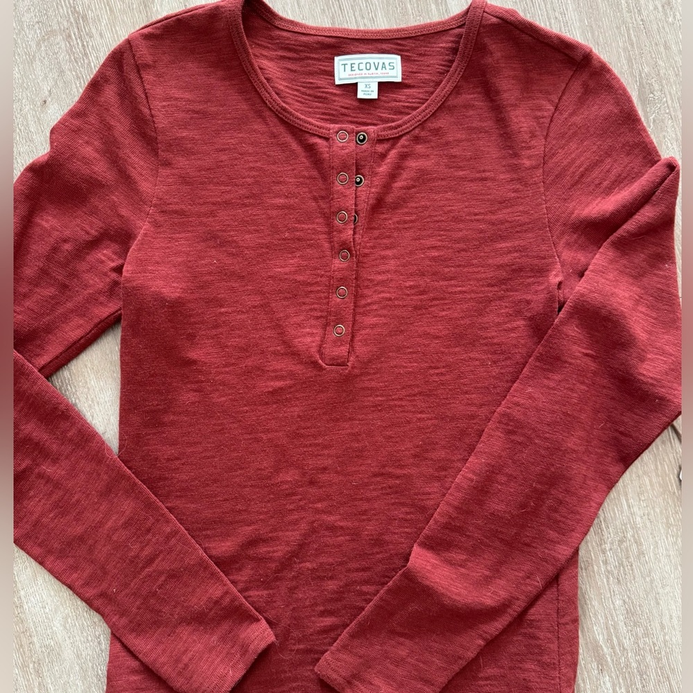 NWT TECOVAS Women's Long Sleeve Cotton Slub Henley Brick red XS